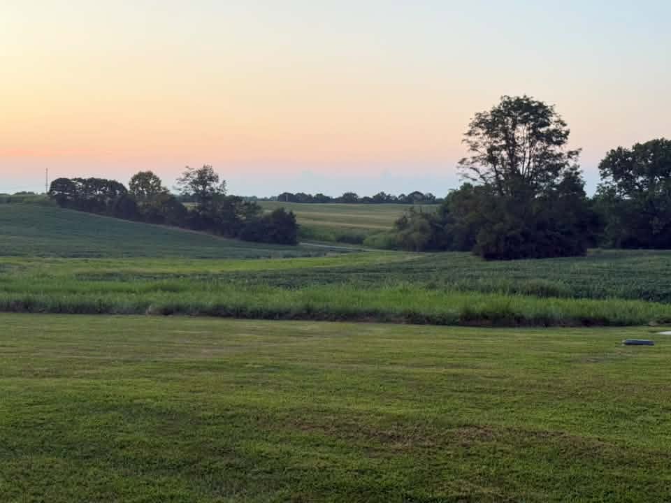Sunrise over the fields at Murphin Ridge